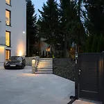 Butikowe Apartamenty, Zamkniety Parking, Ogrod, 2x Klimatyzacja, Ekspres Z Mlynkiem, Prywatne Wejscie شقة