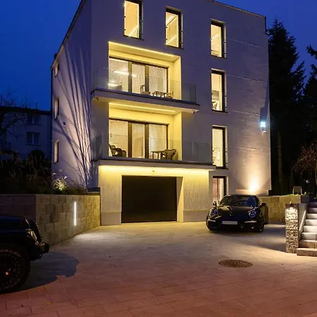 Butikowe Apartamenty, Zamkniety Parking, Ogrod, 2x Klimatyzacja, Ekspres Z Mlynkiem, Prywatne Wejscie *