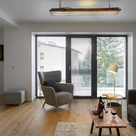 Butikowe Apartamenty, Zamkniety Parking, Ogrod, 2x Klimatyzacja, Ekspres Z Mlynkiem, Prywatne Wejscie * Люблин