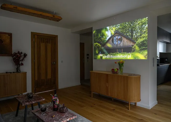 Z Klimatem, Ogrod, Parking