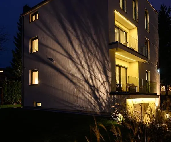 Z Klimatem, Ogrod, Parking Apartment *