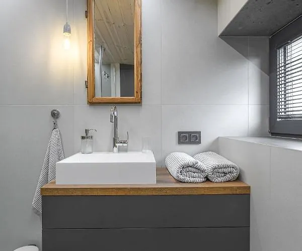 Z Klimatem, Ogrod, Parking *