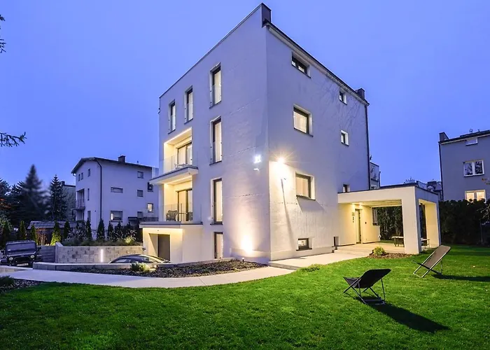 Z Klimatem, Ogrod, Parking *