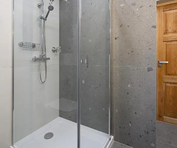 Z Klimatem, Ogrod, Parking Apartment