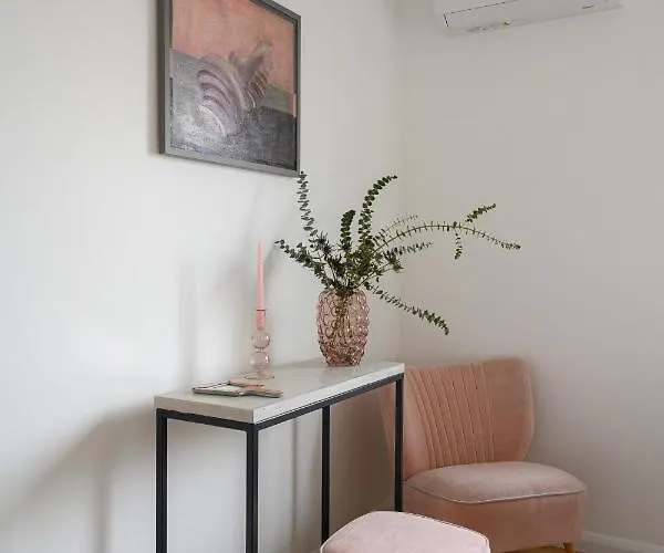 Z Klimatem, Ogrod, Parking Apartment *