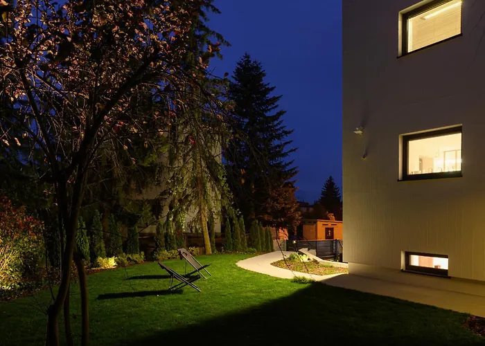 Z Klimatem, Ogrod, Parking Apartment *